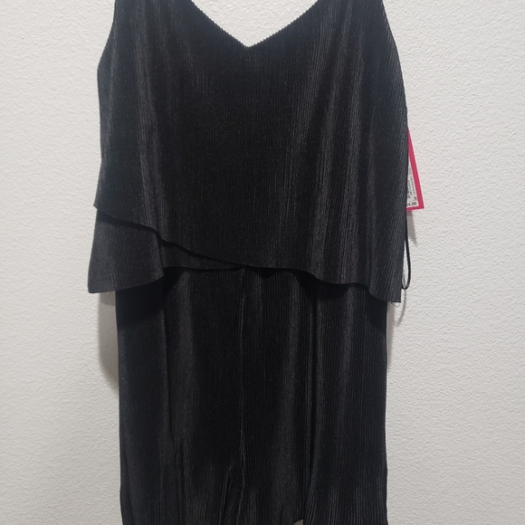 Juniors romper - Picture 2 of 5